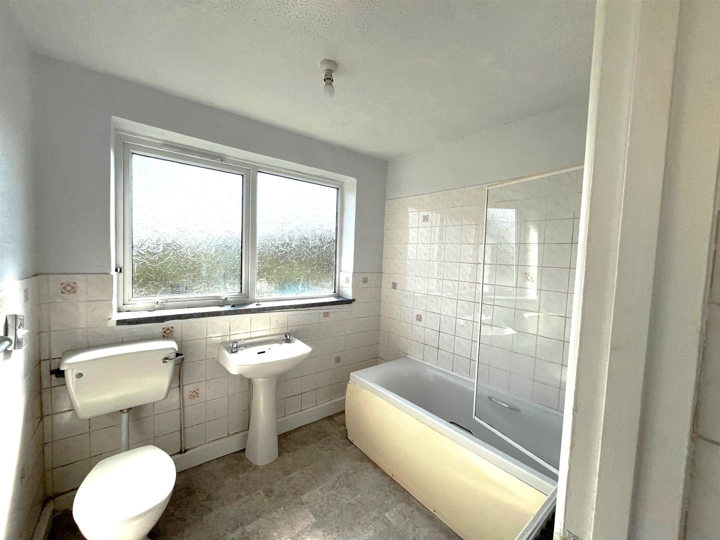 Landeg Street, Plasmarl, Swansea, SA6 8LA